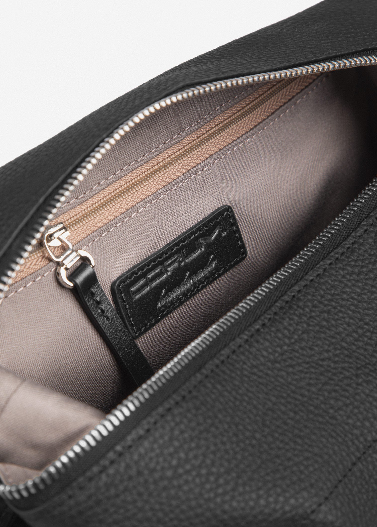 Leather Dopp Kit Bag 2513401